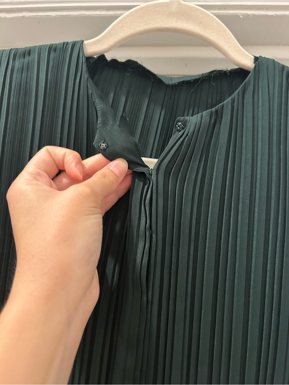 Vince Pleated Satin Long Sleeve Dress Size XS - Picture 7 of 11